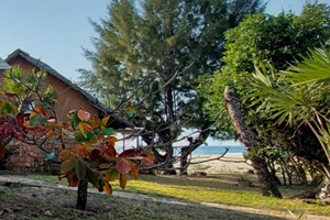 Bayview-Lodge-outside-view