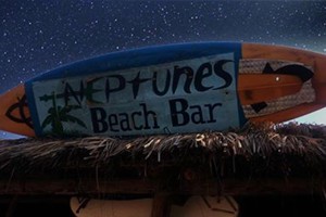 Neptunes Lodge and Beach Bar (13)