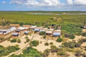 Neptunes Lodge and Beach Bar Barra (8)