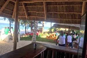 Johnson's Beach Bar (7)