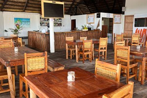 Mango Beach Restaurant & Bar (3)