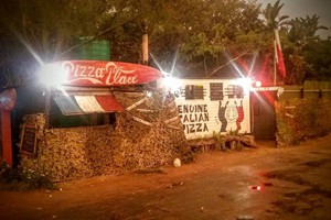 Alexs Pizza Place (1)