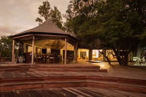 Muzimu Lodge Exterior (10)